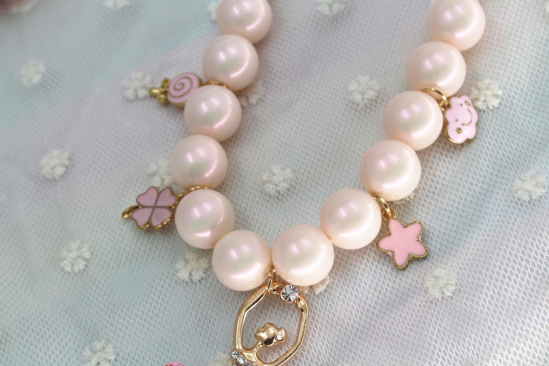 Four Flaire Korean Jewelry Neckless – Elegant Pearl Necklace for Girls