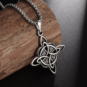 Irish Women’s Fashion Steel Necklace – Stylish Titanium Pendant Jewelry | Four Flaire
