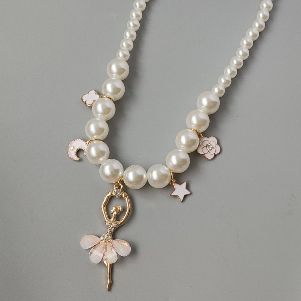 Four Flaire Korean Jewelry Neckless – Elegant Pearl Necklace for Girls